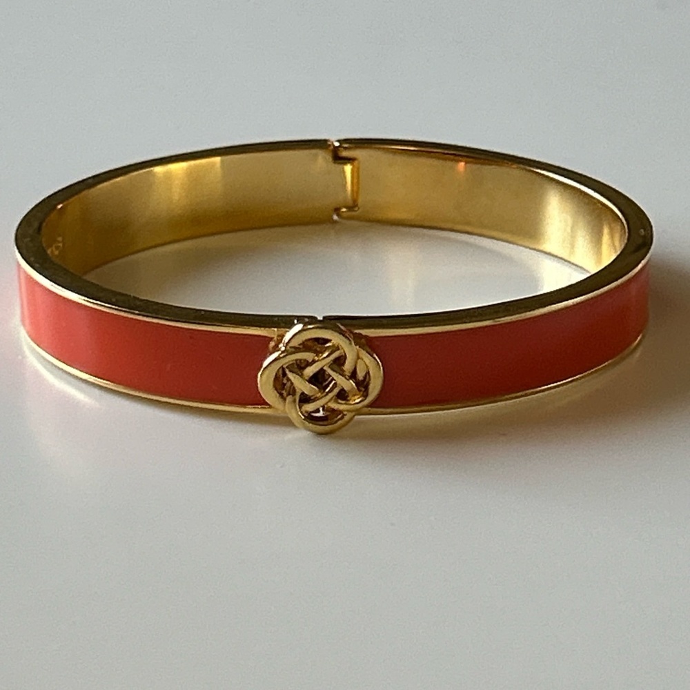 STELLA & DOT ENAMEL HINGED LINDSAY BANGLE BRACELET - Picture 5 of 9